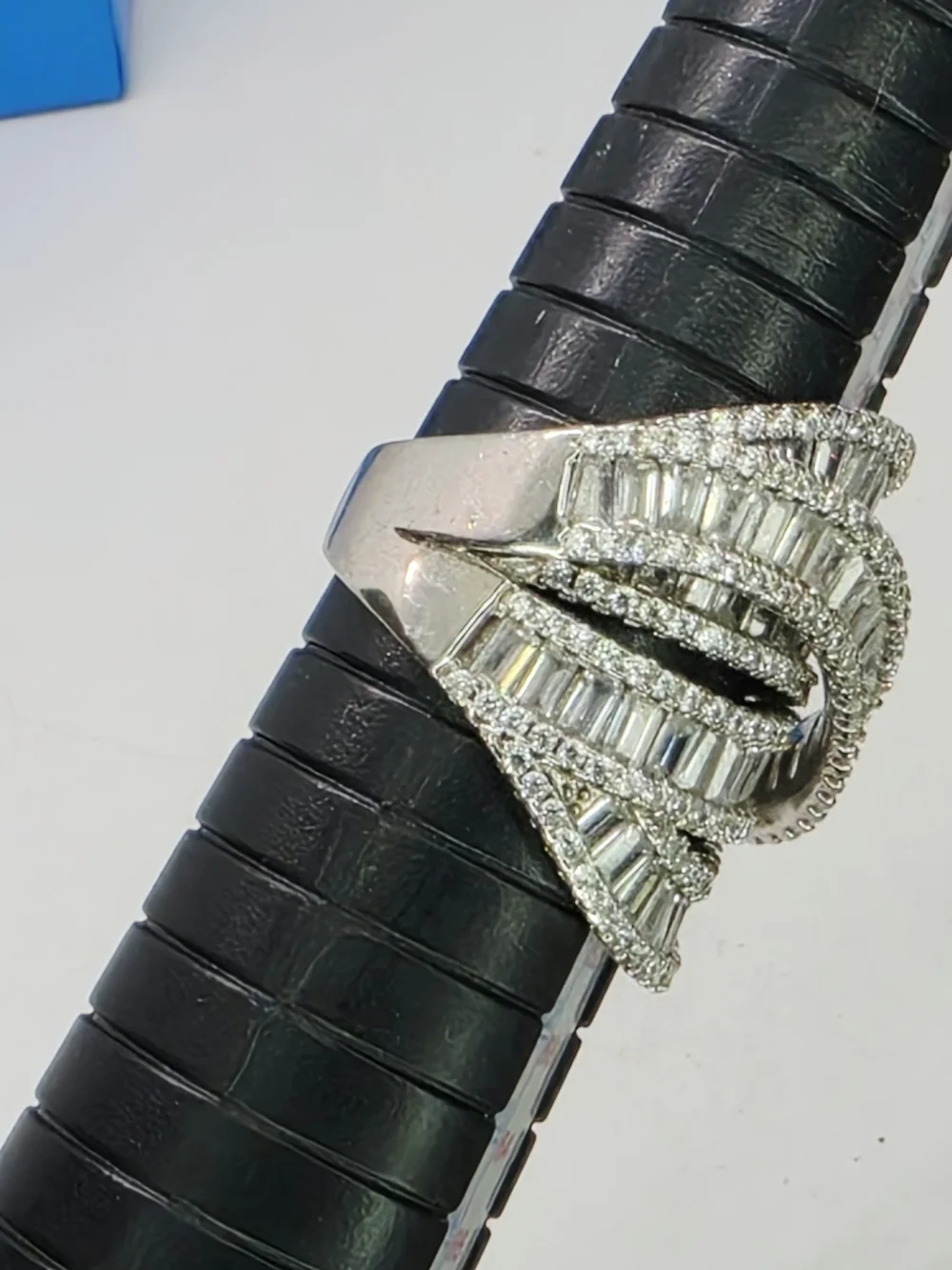 Diamonique Baguette & Round Wide Crossover Band Ring Sterling Silver Size 9 Box - Picture 6 of 11